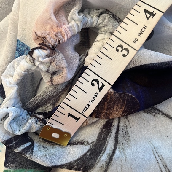 Dress - Picture 10 of 12